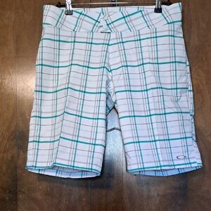 NWOT Oakley Golf Shorts